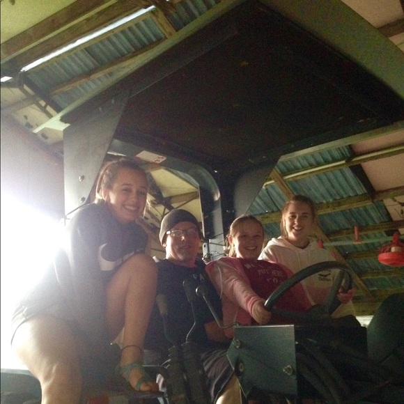 Meet your Posher, Malena - Picture 6 of 8